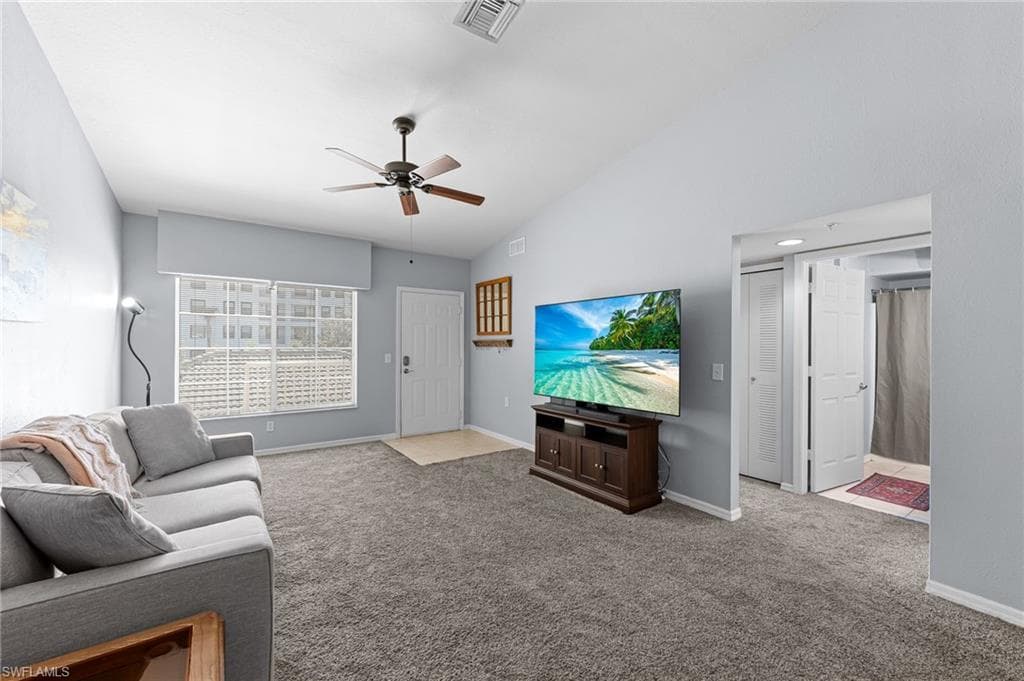 4935 Sandra Bay Dr 3-204, Naples, FL 34109-7