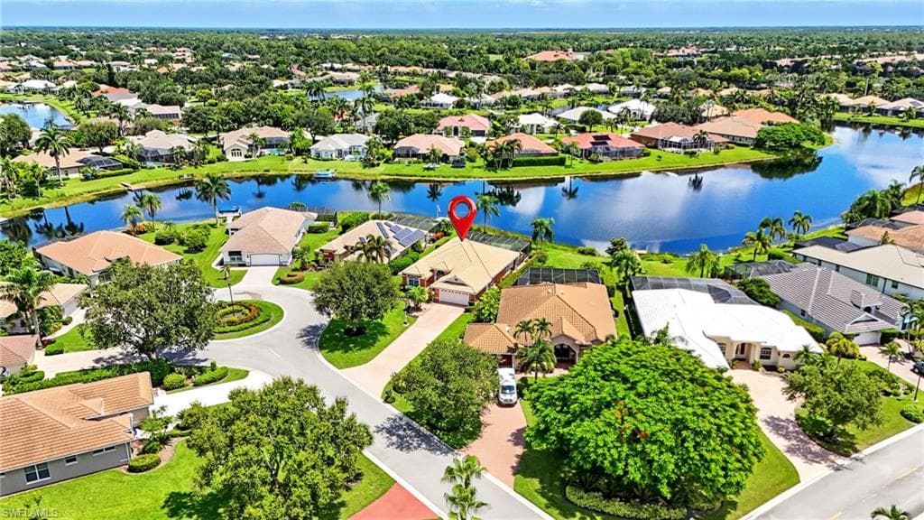 10826 Fulmar Ct, Naples, FL 34119-1