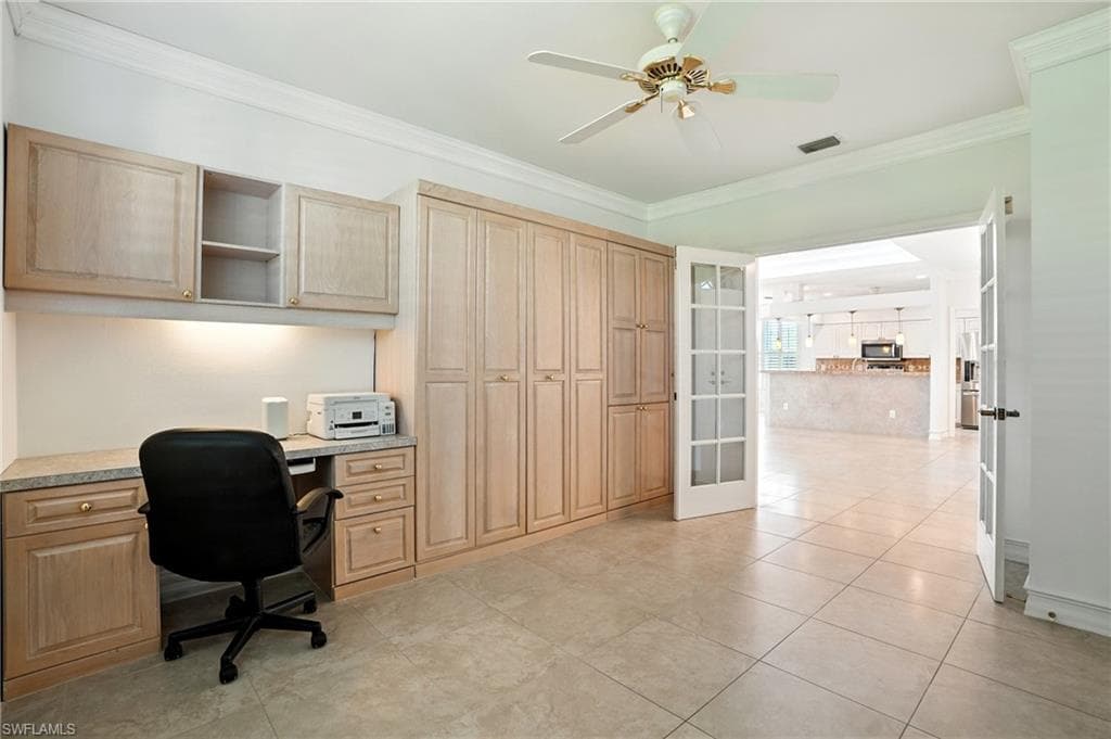 10826 Fulmar Ct, Naples, FL 34119-21