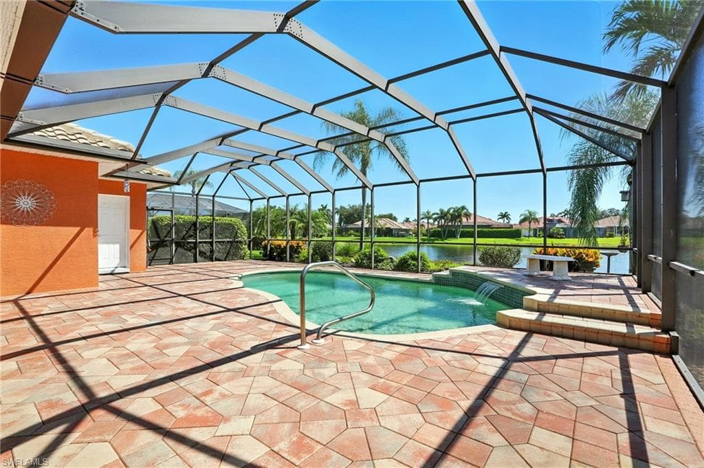 10826 Fulmar Ct, Naples, FL 34119-30