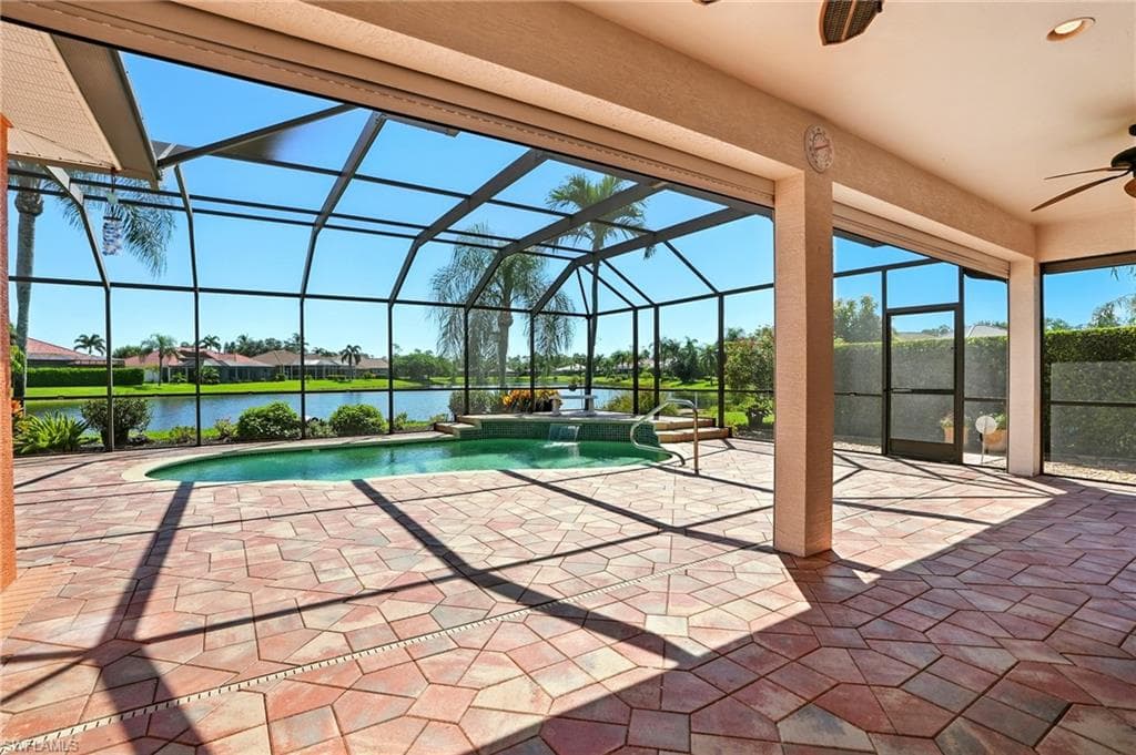 10826 Fulmar Ct, Naples, FL 34119-31