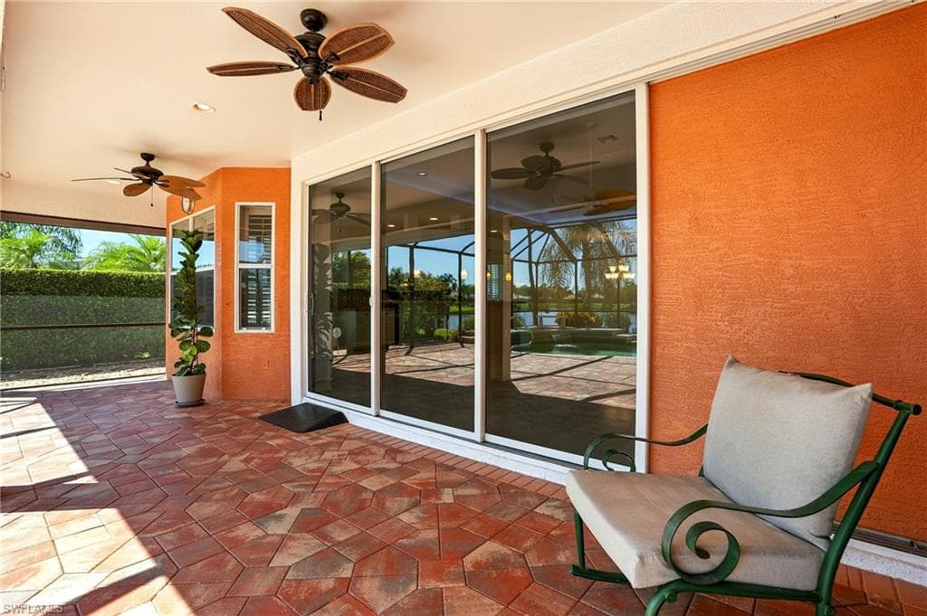10826 Fulmar Ct, Naples, FL 34119-35