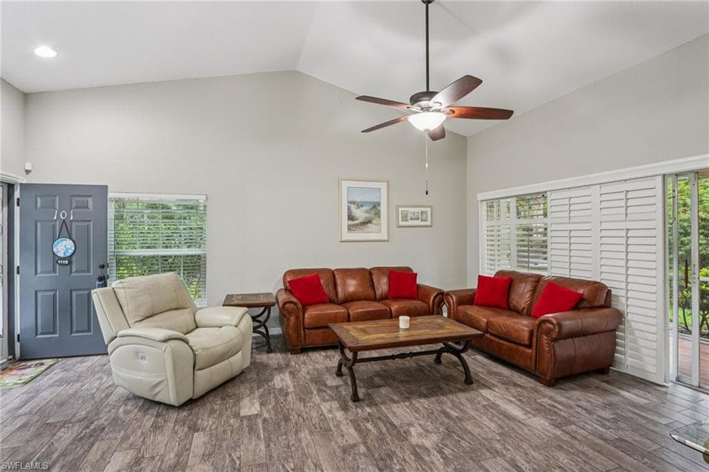 1115 Partridge Cir 101, Naples, FL 34104-4