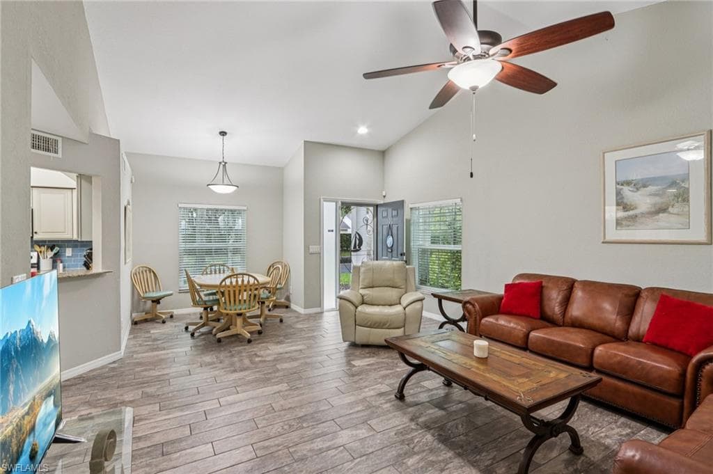 1115 Partridge Cir 101, Naples, FL 34104-5