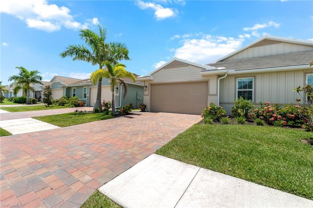 1029 Tranquil Brook Dr, Naples, FL 34114-34