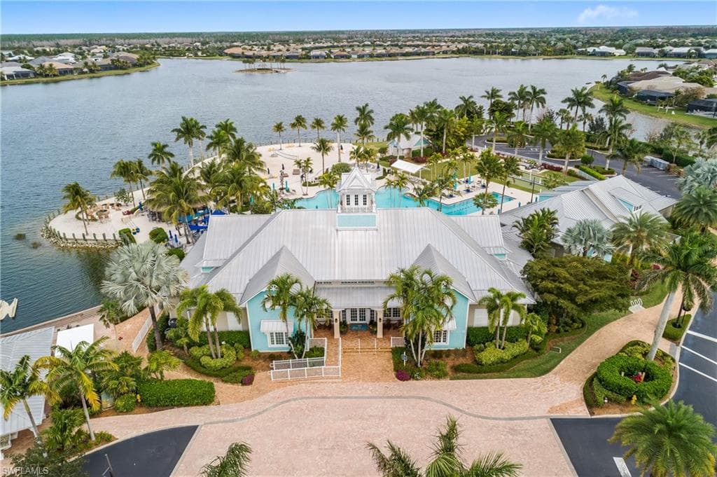 14839 Edgewater Cir, Naples, FL 34114-28