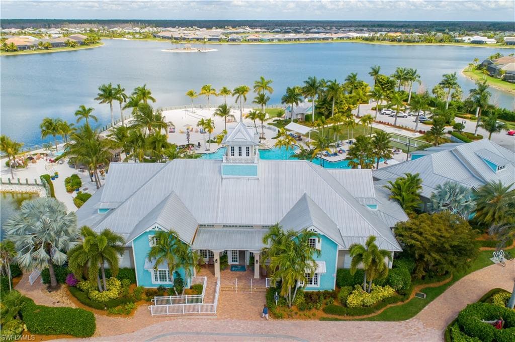 14839 Edgewater Cir, Naples, FL 34114-30