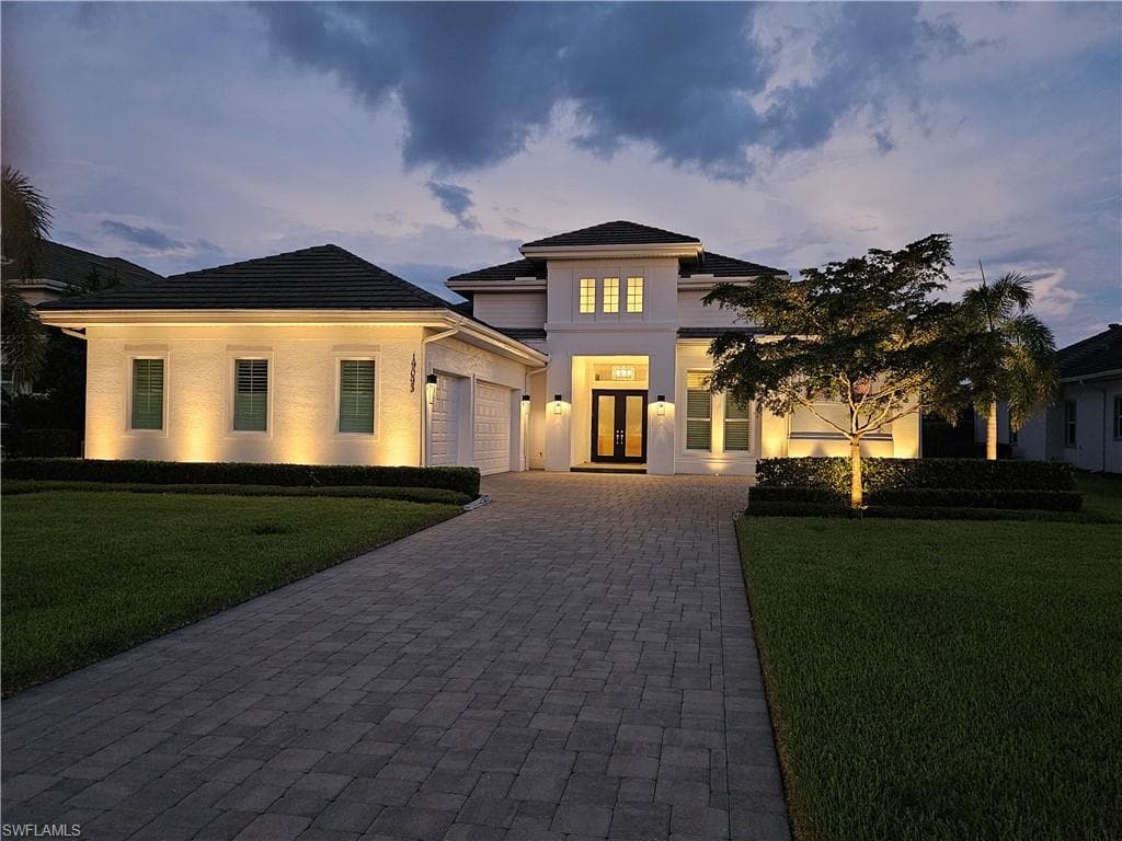 19093 Wildblue Blvd, Fort Myers, FL 33913-4