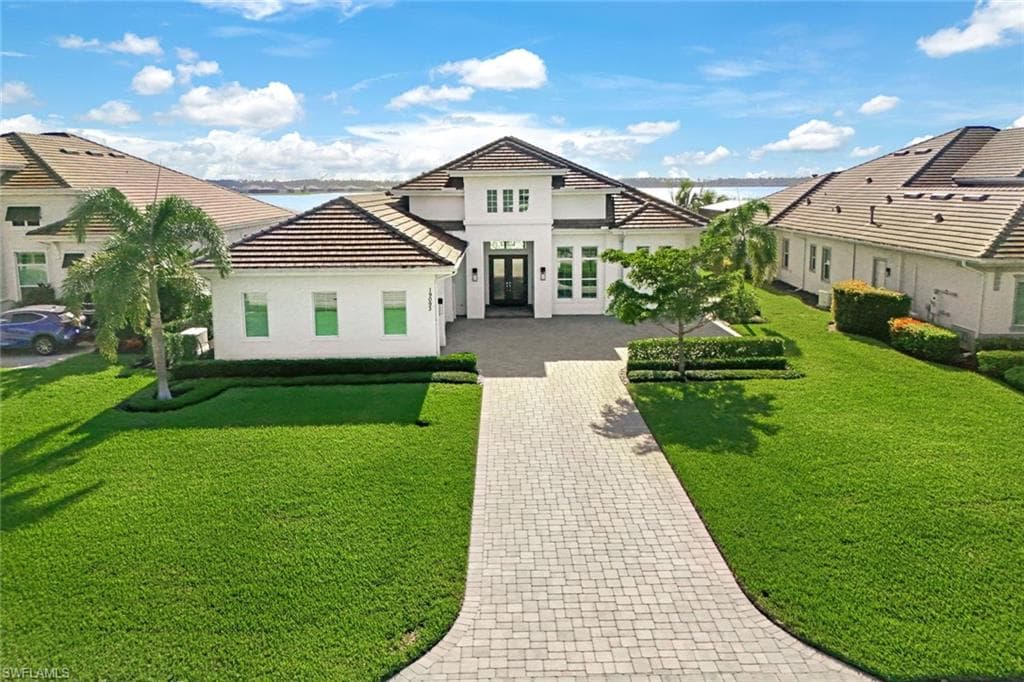 19093 Wildblue Blvd, Fort Myers, FL 33913-5