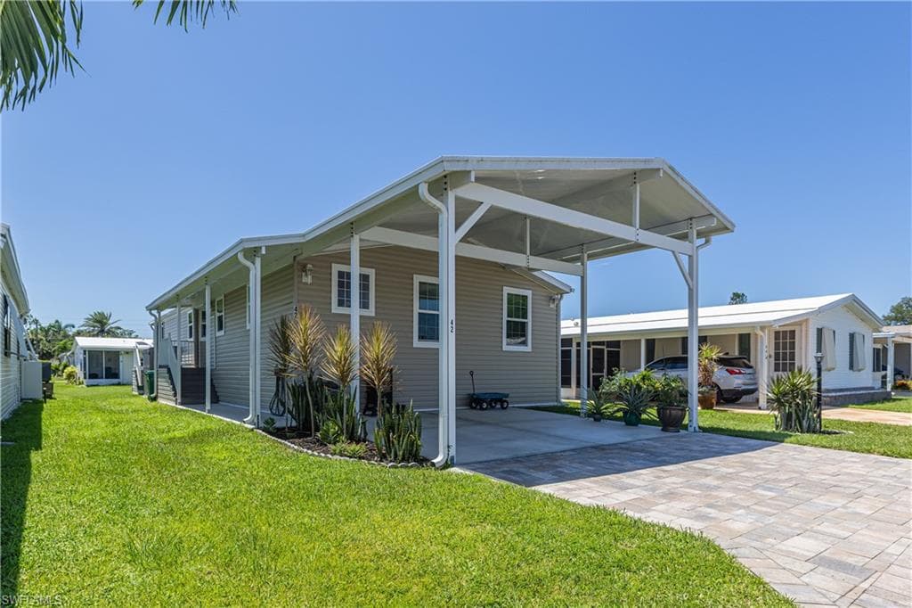 42 Amethyst Ave 42a, Naples, FL 34114-2