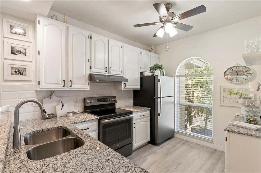 8228 Twelve Oaks Cir 322, Naples, FL 34113-11