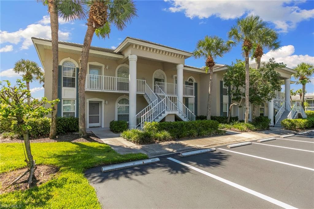 8228 Twelve Oaks Cir 322, Naples, FL 34113-37