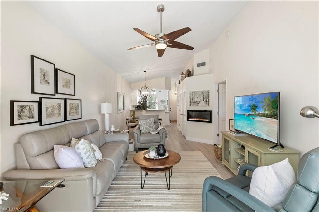 8228 Twelve Oaks Cir 322, Naples, FL 34113-6