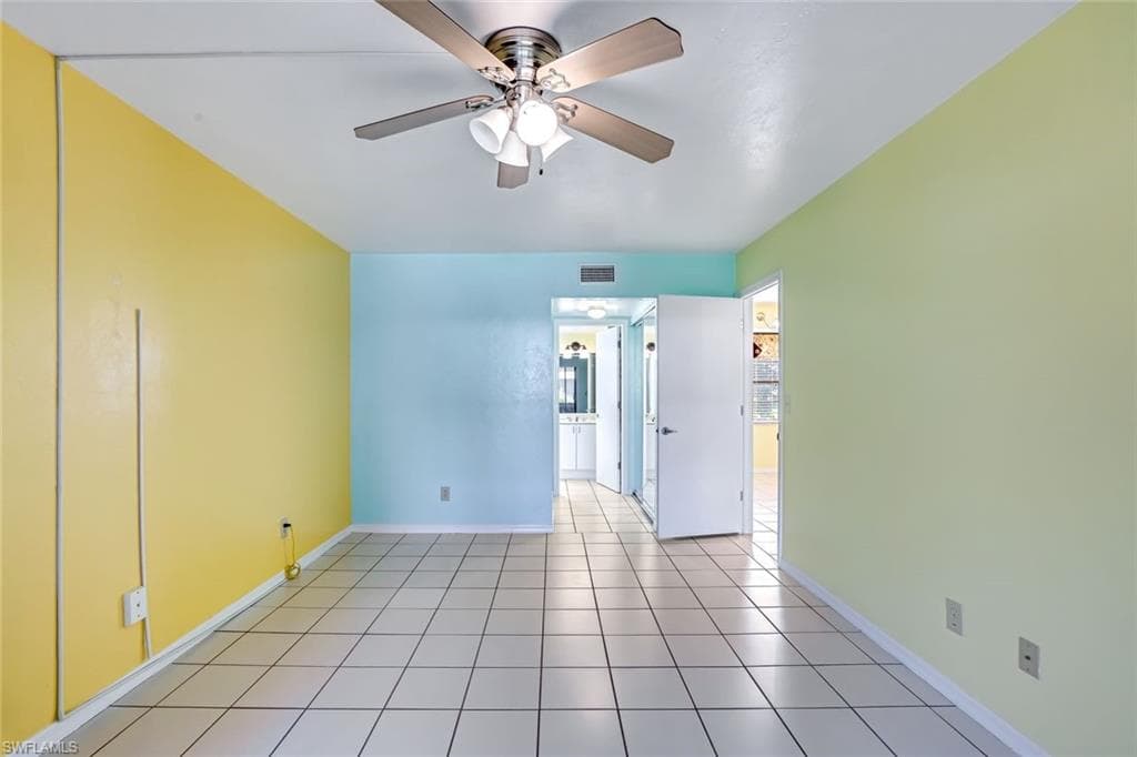 5501 Rattlesnake Hamm Rd 109, Naples, FL 34113-12