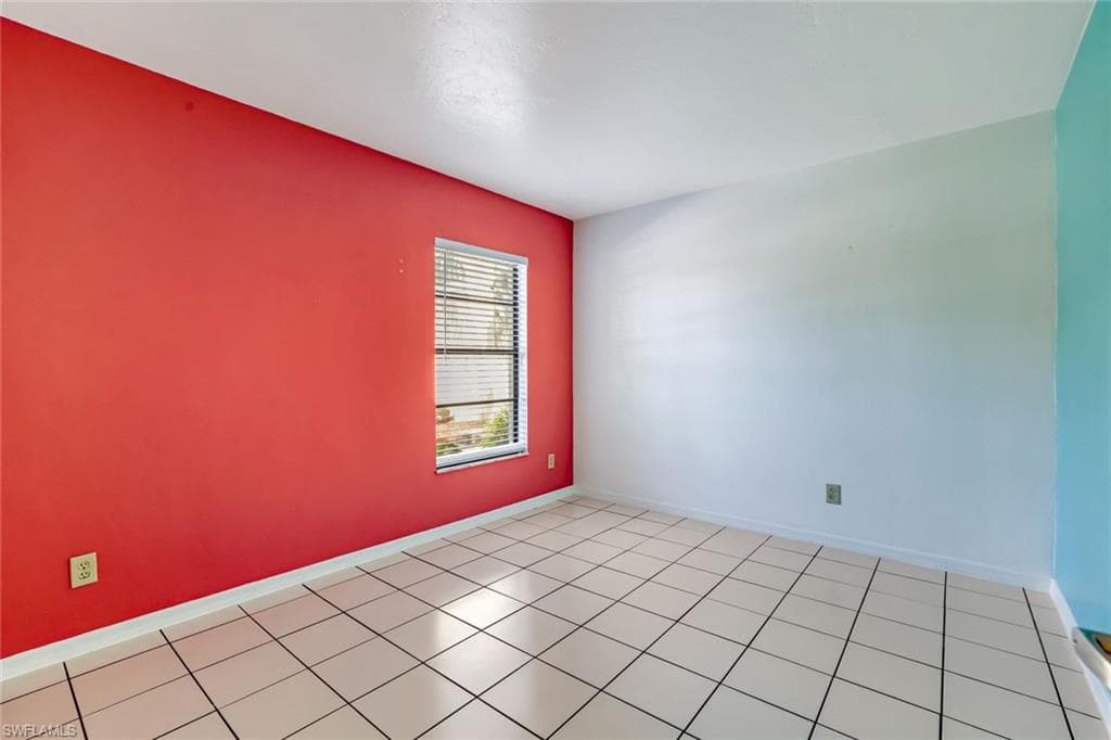 5501 Rattlesnake Hamm Rd 109, Naples, FL 34113-14