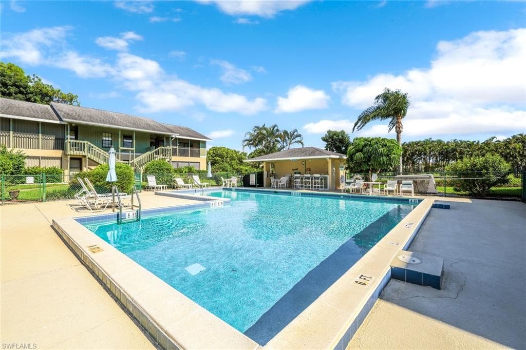 5501 Rattlesnake Hamm Rd 109, Naples, FL 34113-2