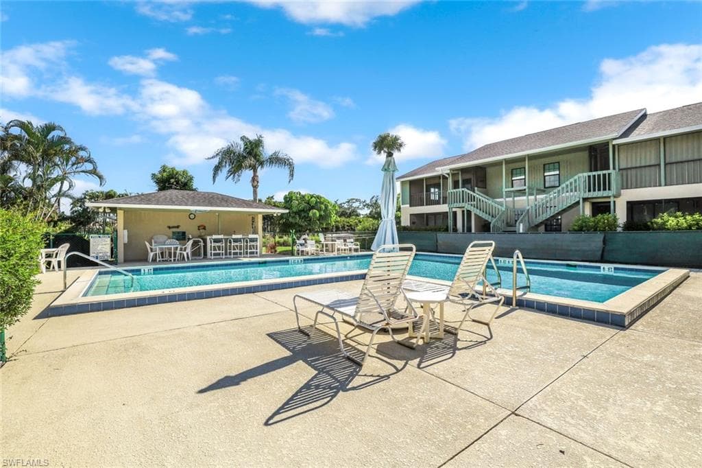 5501 Rattlesnake Hamm Rd 109, Naples, FL 34113-4