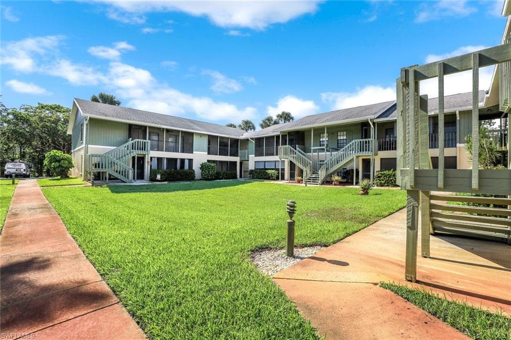 5501 Rattlesnake Hamm Rd 109, Naples, FL 34113-5