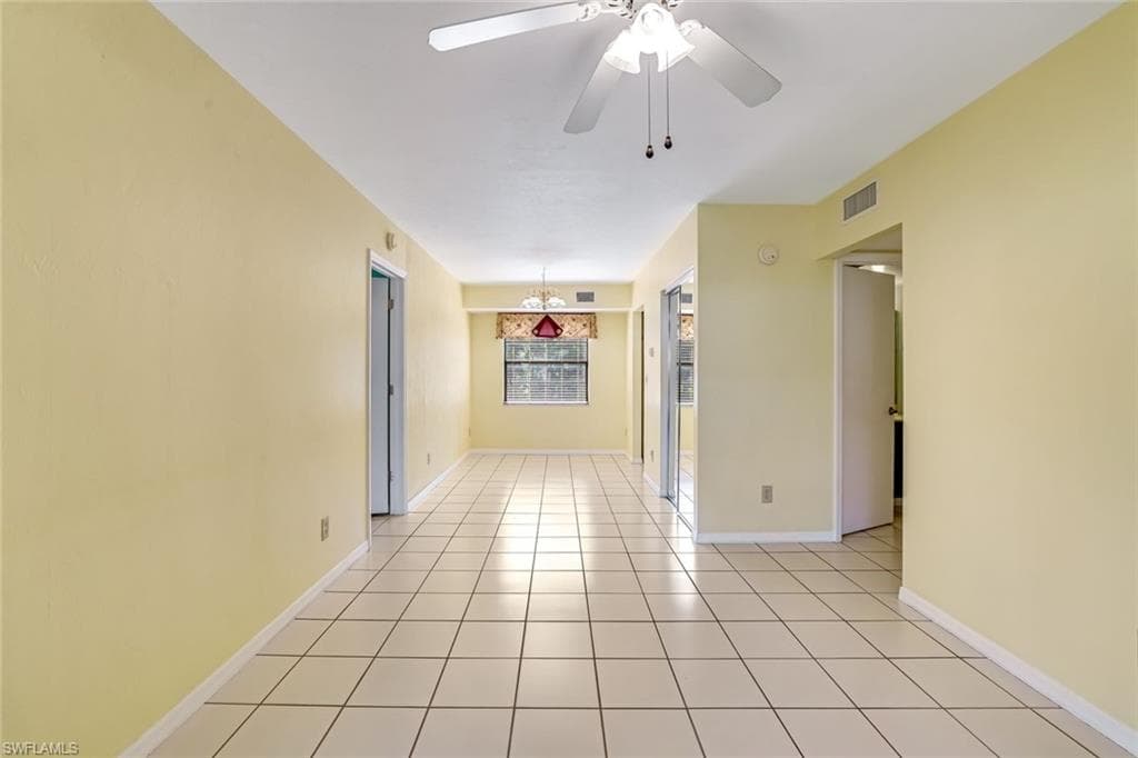 5501 Rattlesnake Hamm Rd 109, Naples, FL 34113-6