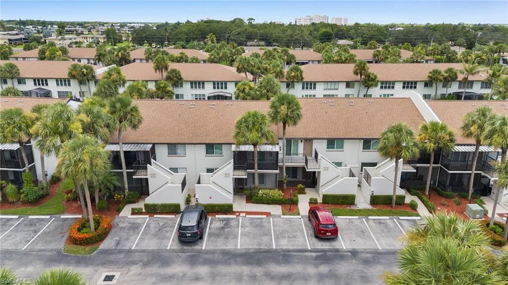 3532 Antarctic Cir 2216, Naples, FL 34112-1