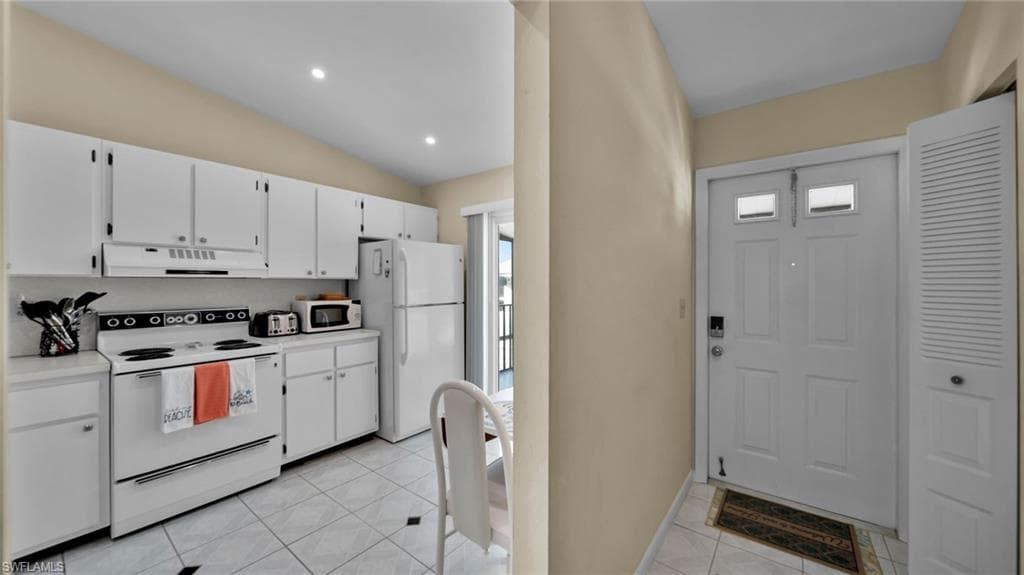 3532 Antarctic Cir 2216, Naples, FL 34112-5