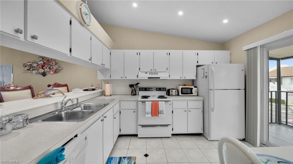 3532 Antarctic Cir 2216, Naples, FL 34112-8