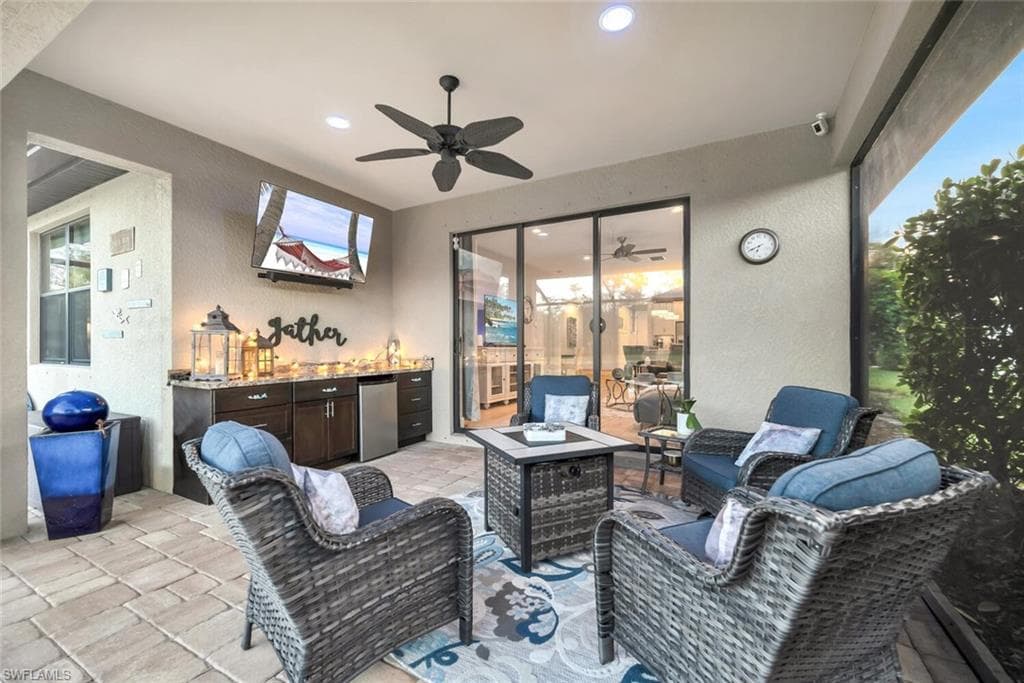 7457 Winding Cypress Dr, Naples, FL 34114-17
