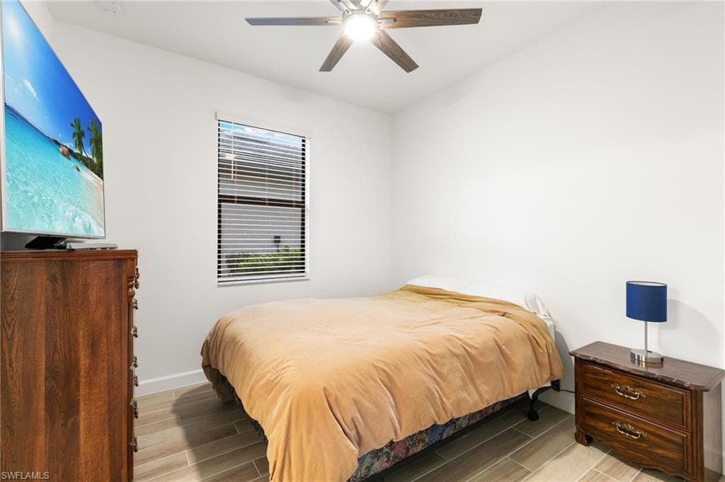 1473 Birdie Dr, Naples, FL 34120-22