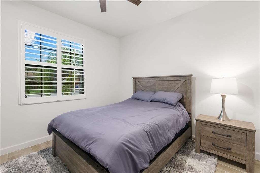 1473 Birdie Dr, Naples, FL 34120-24
