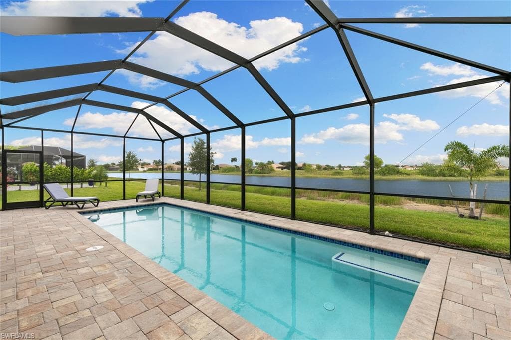 1473 Birdie Dr, Naples, FL 34120-32