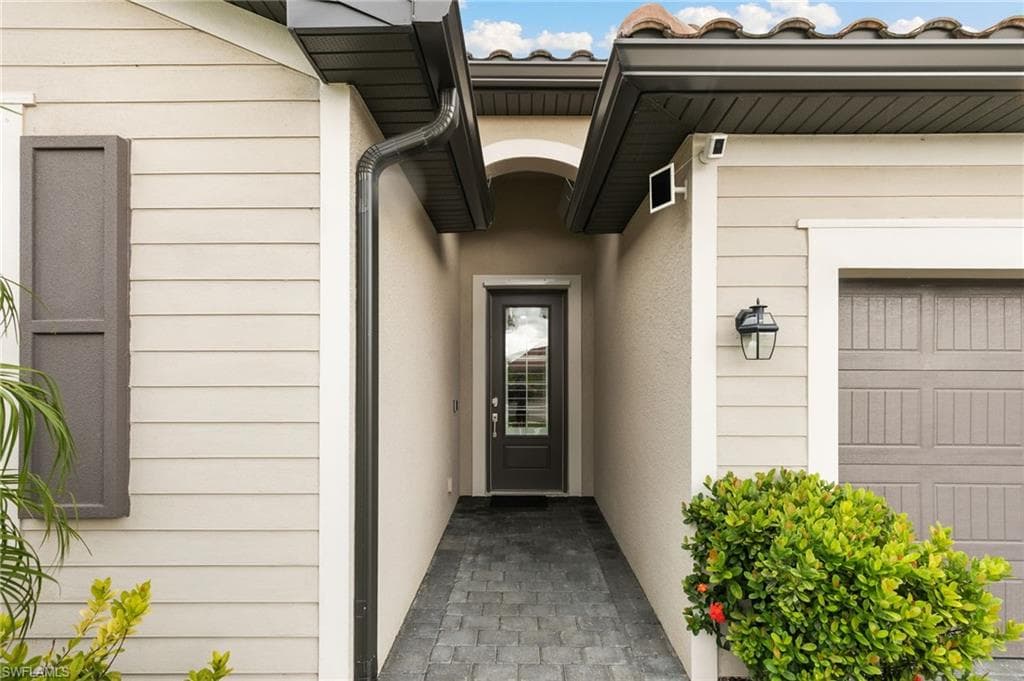 1473 Birdie Dr, Naples, FL 34120-4