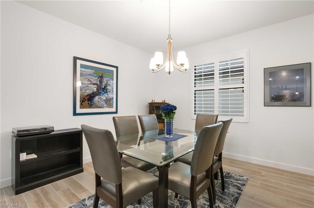 1473 Birdie Dr, Naples, FL 34120-6