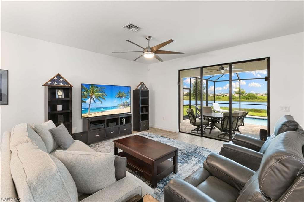 1473 Birdie Dr, Naples, FL 34120-8