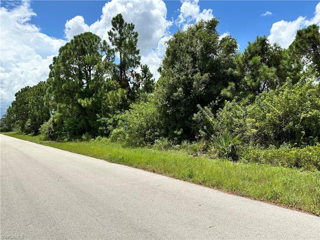 648 Naples Ave S, Lehigh Acres, FL 33974-3
