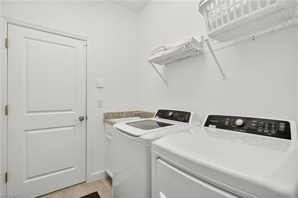 11433 Canopy Loop, Fort Myers, FL 33913-23