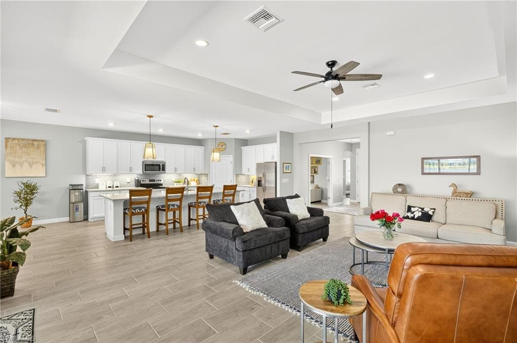 11433 Canopy Loop, Fort Myers, FL 33913-7