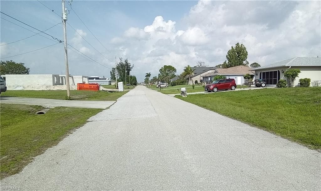 504 16th Ter, Cape Coral, FL 33909-3