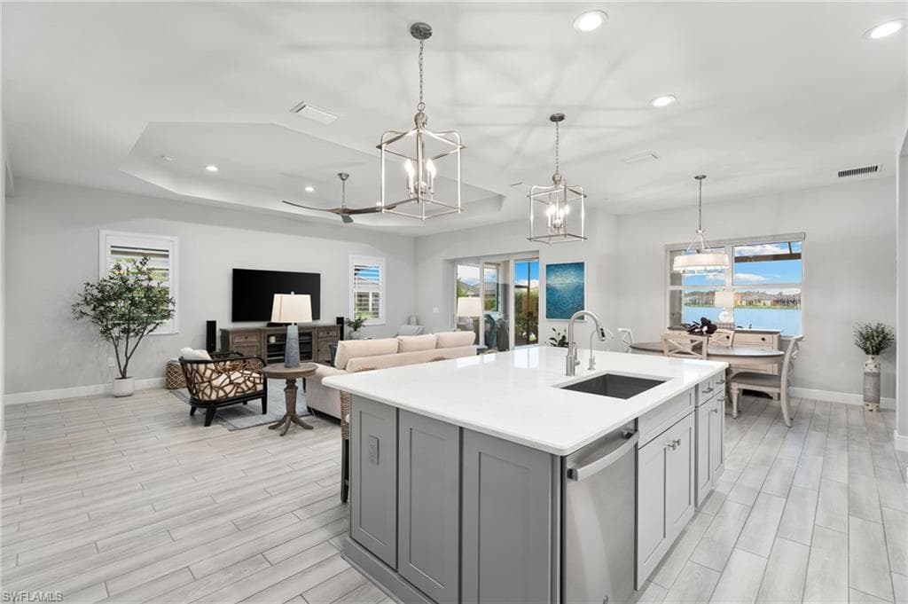3992 Skysail Dr, Naples, FL 34120-11