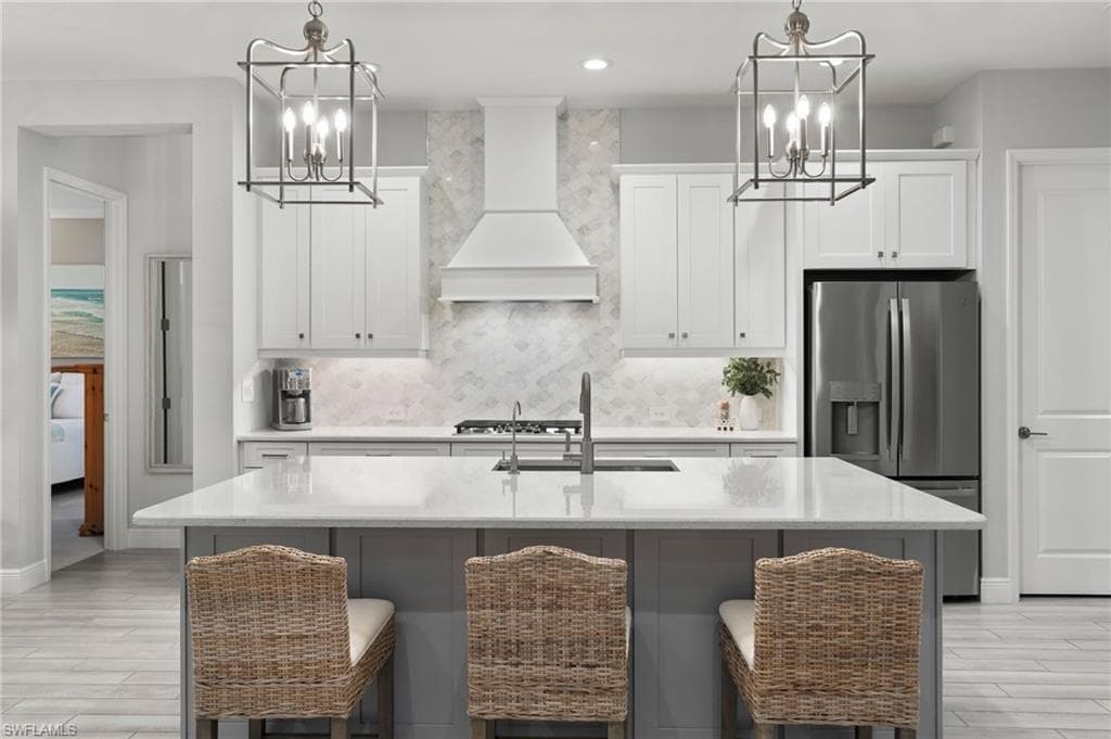 3992 Skysail Dr, Naples, FL 34120-12