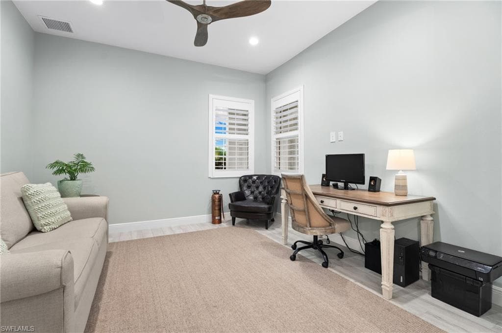 3992 Skysail Dr, Naples, FL 34120-20