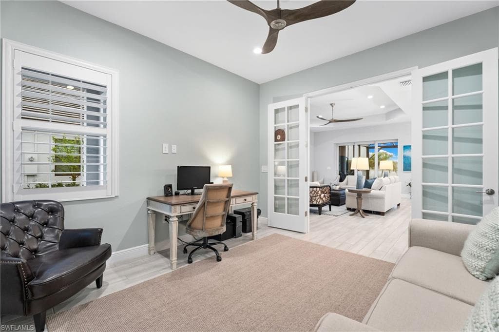 3992 Skysail Dr, Naples, FL 34120-21
