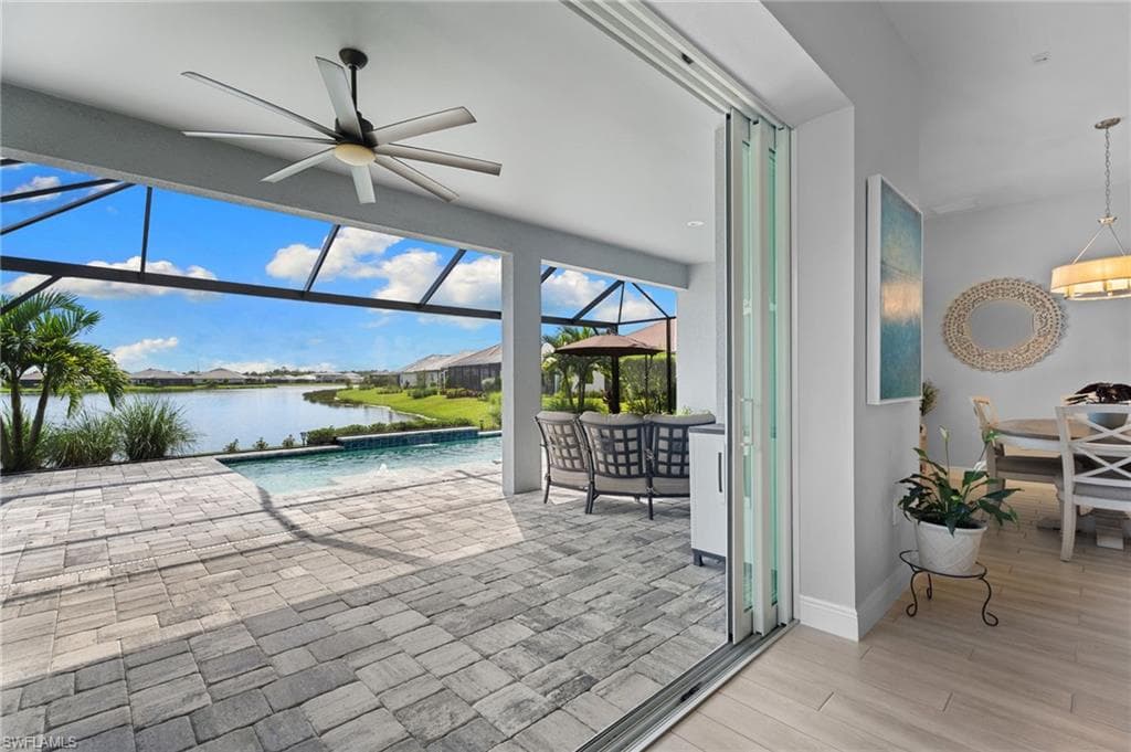 3992 Skysail Dr, Naples, FL 34120-30