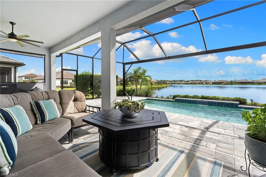 3992 Skysail Dr, Naples, FL 34120-31
