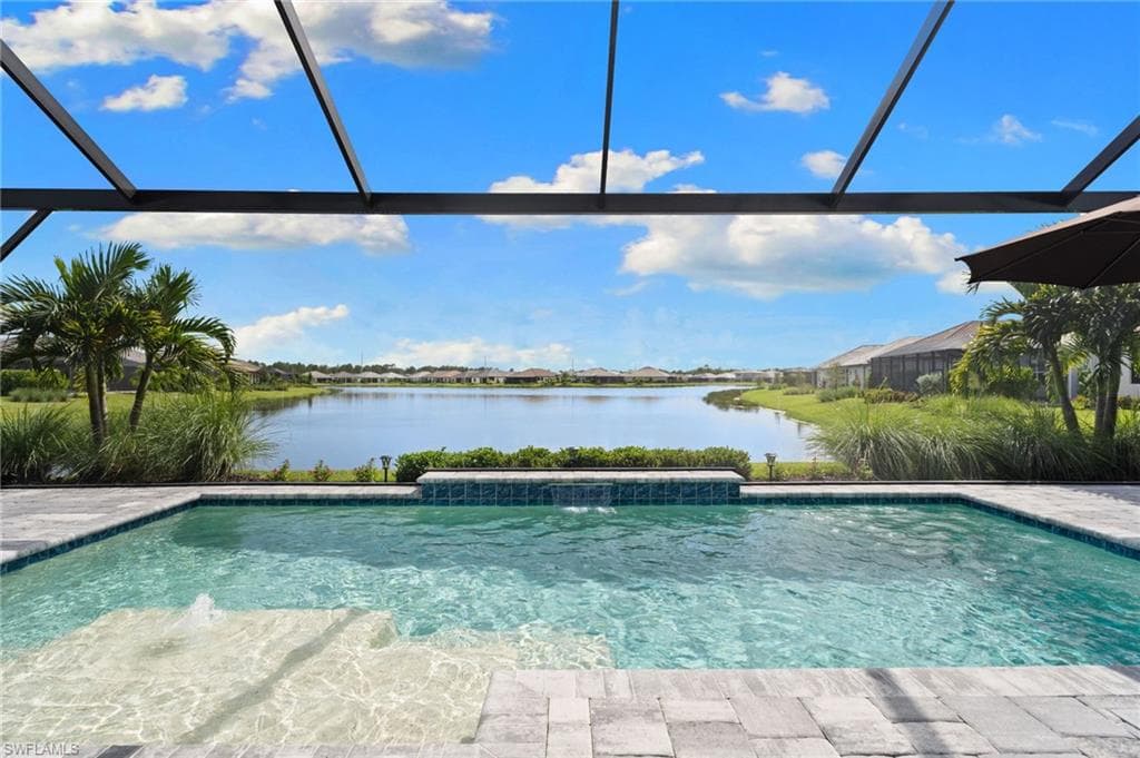 3992 Skysail Dr, Naples, FL 34120-32