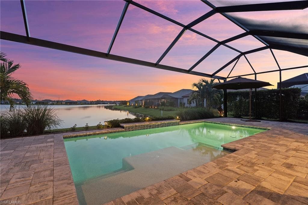 3992 Skysail Dr, Naples, FL 34120-37