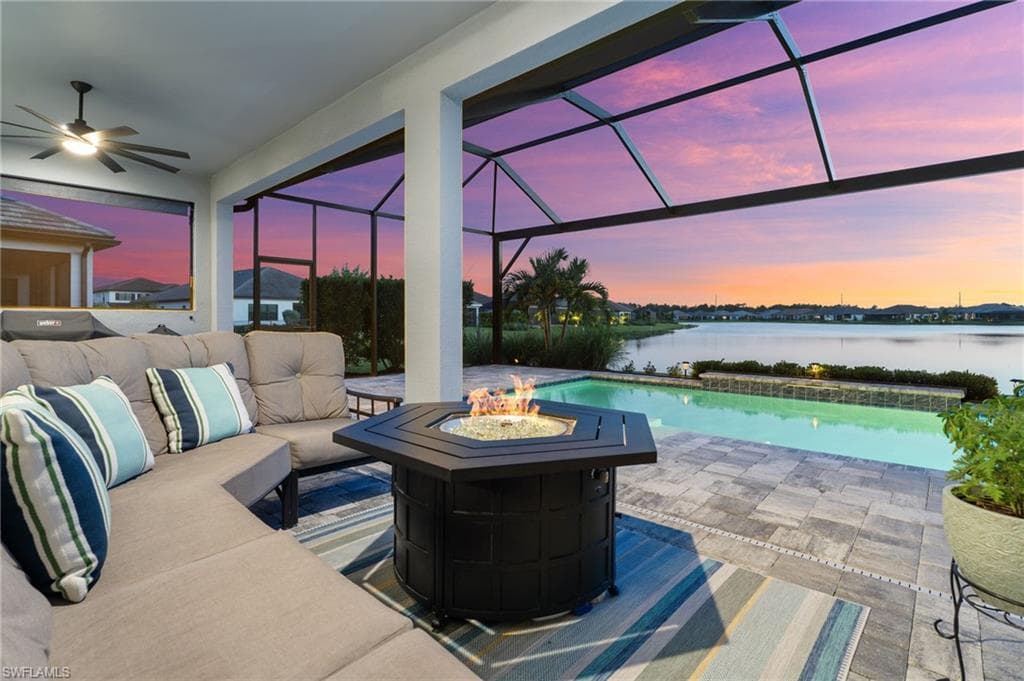 3992 Skysail Dr, Naples, FL 34120-3
