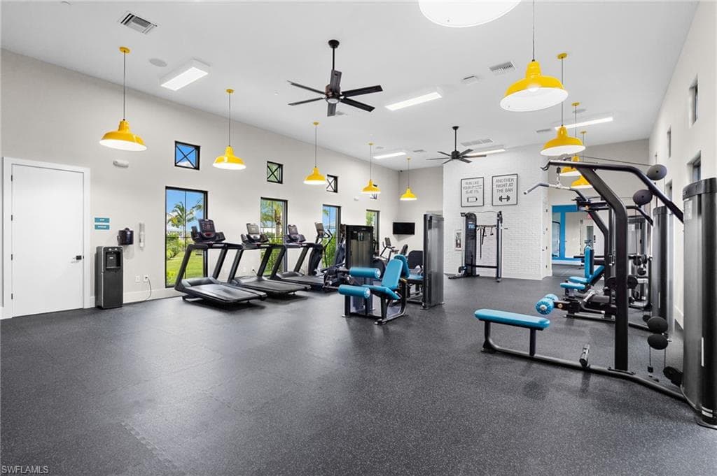 3992 Skysail Dr, Naples, FL 34120-43