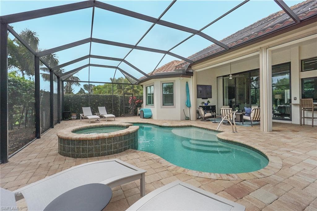 12443 Wisteria Dr, Naples, FL 34120-20