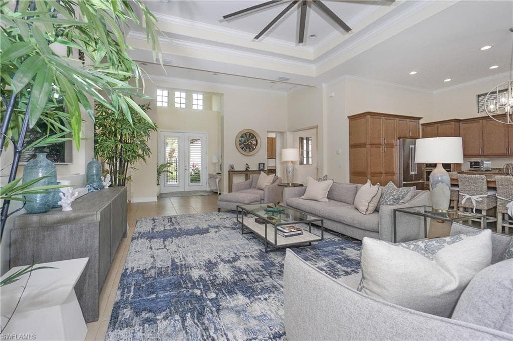 12443 Wisteria Dr, Naples, FL 34120-6