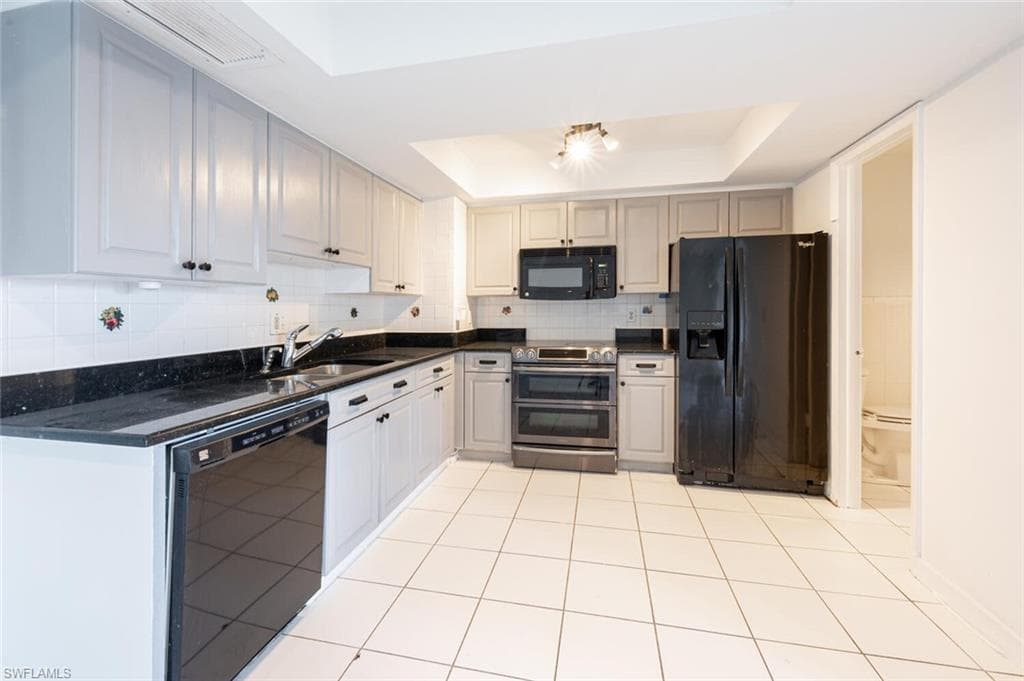 4912 Hawaii Blvd 29, Naples, FL 34112-12
